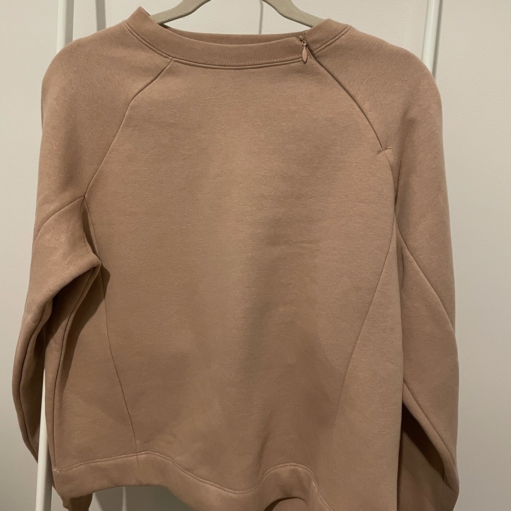 pink sweater